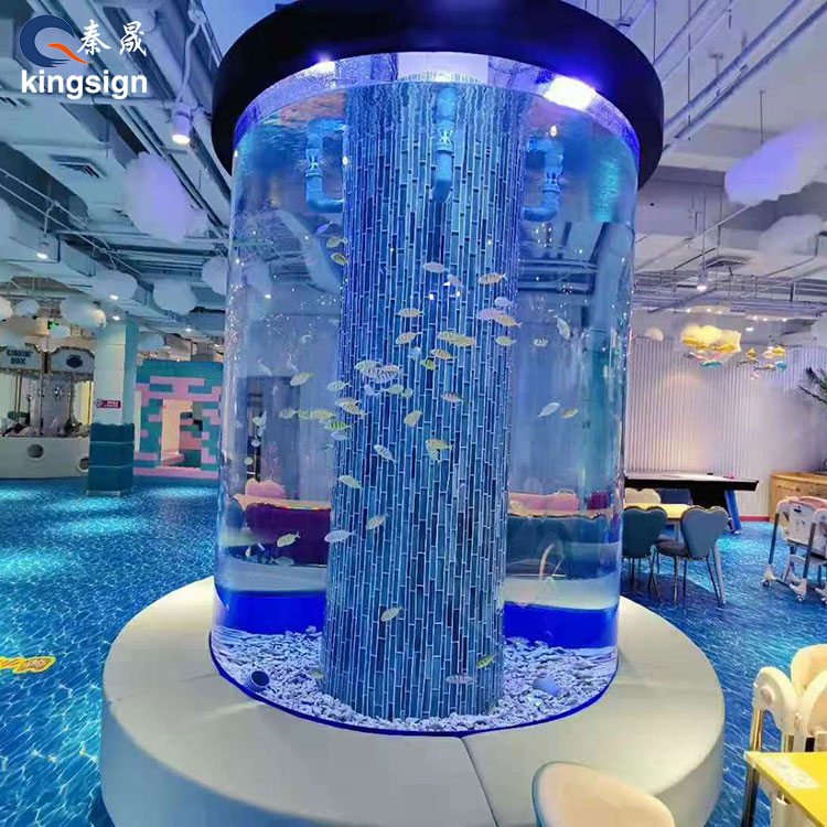 Features of Acrylic Aquarium Cylinder